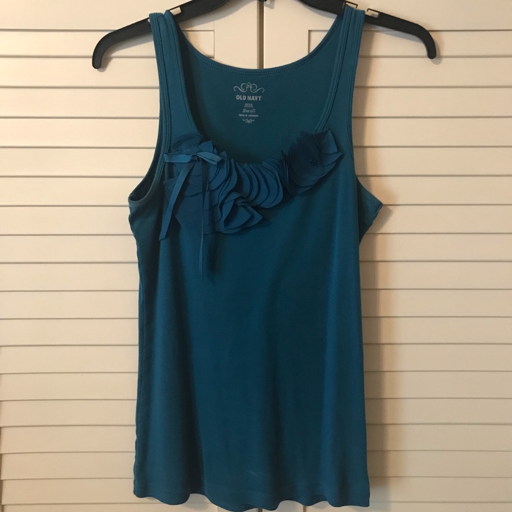Old Navy tank with bow and ruffle detail